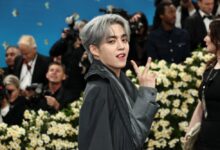 صورة “إس.كوبس” من SEVENTEEN يخطف الأضواء بإطلالة هانبوك عصرية في حفل Met Gala 2025