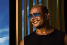 صورة عمرو دياب يحذر من الذكاء الإصطناعي