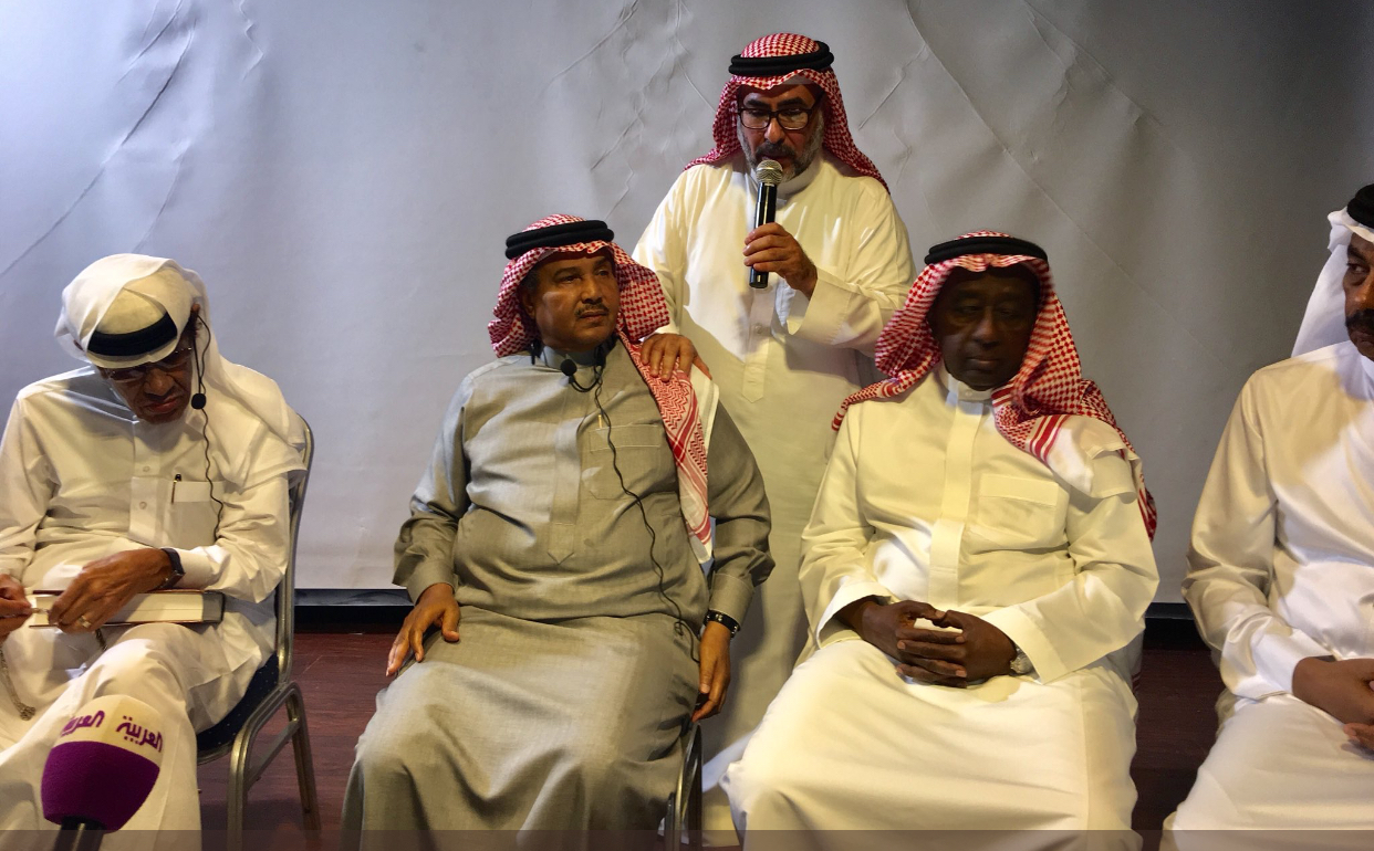 صورة #محمد_عبده في حفل تأبين للشاعر #ابراهيم_خفاجي في #جدة