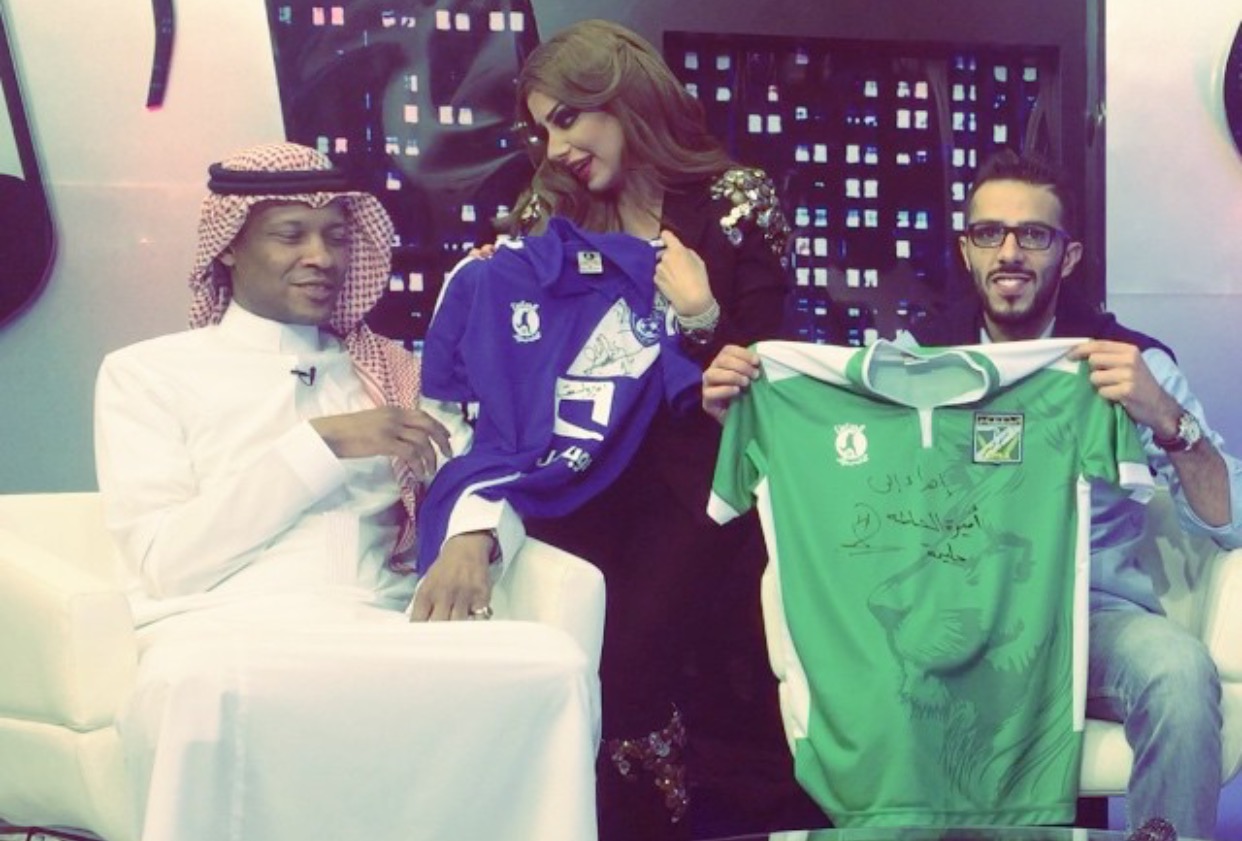 صورة نادي الهلال يمنع لاعبيه من الظهور مع ” حليمه بولند “