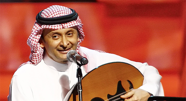 صورة إعصار عبدالمجيد عبدالله يضرب الساحة بـ ثلاث أغاني ” مسكته “